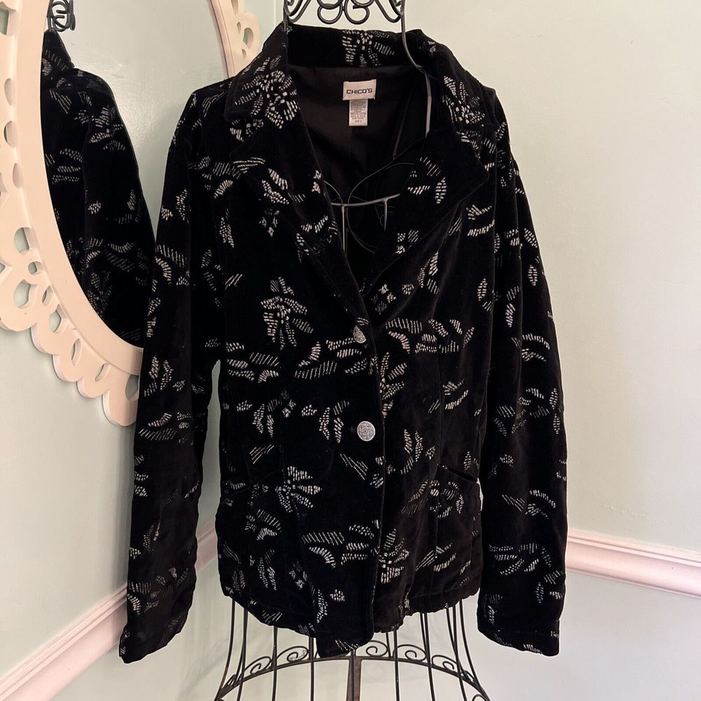 Chicos Womens Jacket 3 Black Silver Velvet Embroidered 2-Button Blazer Lined‎ L